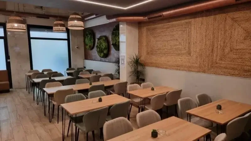 barcelona weed club tables 1